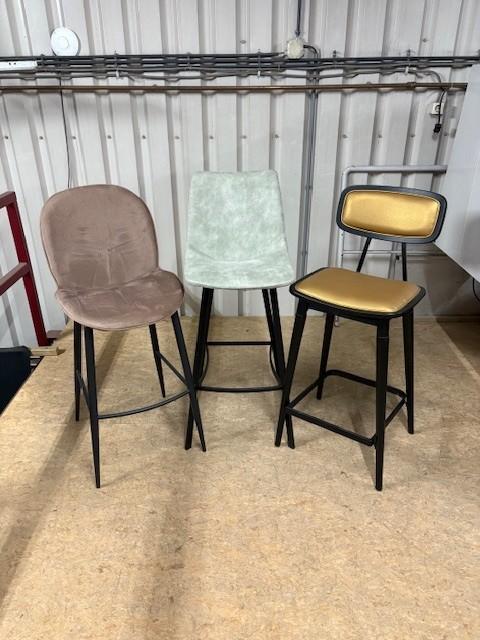 ZGAN Showmodel Krukken (3 stuks)- Vintage/Café, Huis en Inrichting, Barkrukken, Ophalen