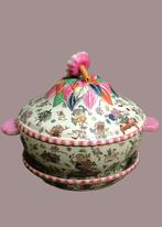stunning chinoiserie with very fine details - Tureen -