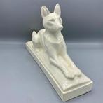 Sculpture, Un chien couché - 22 cm - Craquelés, Antiek en Kunst