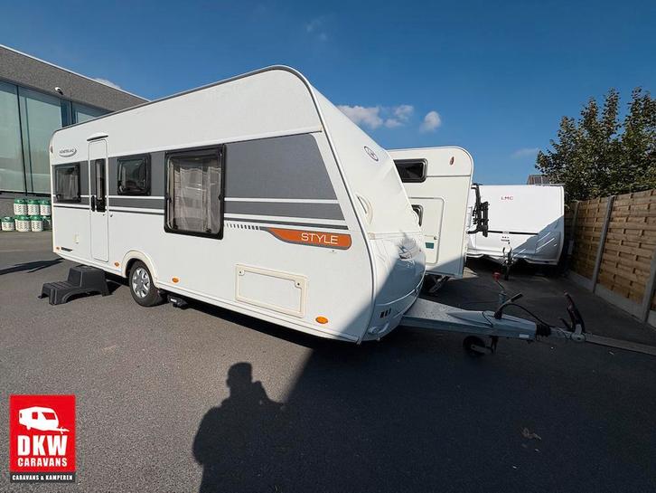 LMC Style 450 D, Caravans en Kamperen, Caravans, 1000 - 1250 kg, Gascomfoor, Kachel, Koelkast, Mover, Openslaande ramen, Reservewiel
