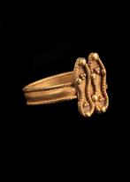 Oud-Romeins Goud Ring met sandaaldecoratie  (Zonder