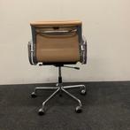 Design bureaustoel, Vitra soft Pad Chair EA 217, bruin leder, Maison & Meubles, Chaises de bureau, Bureaustoel