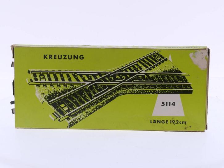 Schaal H0 Märklin 5114 Kruispunt M-rails 19,20 cm lang, 3.., Hobby en Vrije tijd, Modeltreinen | H0, Wisselstroom, Analoog, Gebruikt