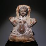 Oud-Egyptisch Terracotta Figuur van een vrouwelijke