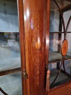 Vitrinekast - hard hout
