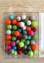 Set punaises met bolle kop in doosje (mix, 50 stuks), Verzenden, Nieuw