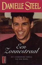 Een zonnestraal 9789024541881 Danielle Steel, Boeken, Verzenden, Gelezen, Danielle Steel