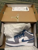 Air Jordan - Air Jordan 1 Mid - Sneakers - Maat: EU 39 -, Nieuw