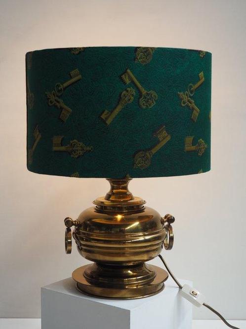 Old brass/ shadow Fornasetti fabric - Lampe de table - ., Antiek en Kunst, Curiosa en Brocante