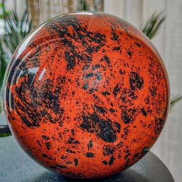 Belle sphère en obsidienne mahogany Sphère - Hauteur : 13.18