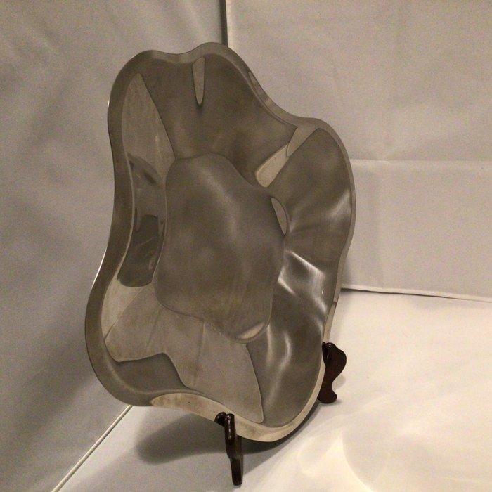 Iittala - Alvar Aalto - Schaal - Aalto schaal - Staal -, Antiek en Kunst, Antiek | Meubels | Stoelen en Sofa's