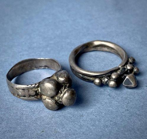 Twee zilveren ringen - Zilver - Mali - Begin 20e eeuw, Antiek en Kunst, Kunst | Niet-Westerse kunst