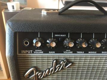 Fender - Aantal items: 1 - Gitaarversterker - Indonesië beschikbaar voor biedingen