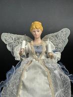 Kerstdecoratie - Oude hoge kerstboom lichtende engel -, Nieuw