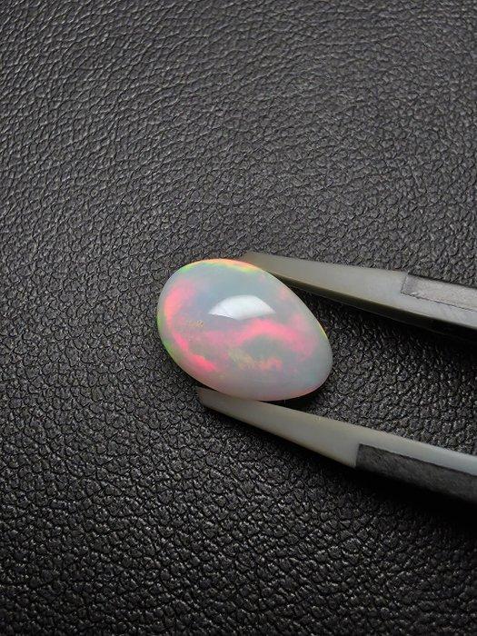 2.95ct Natural White Opal Cabochon- 0.59 g, Collections, Minéraux & Fossiles