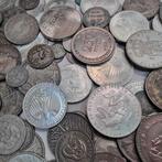 Monde. Lot van 1 kilogram zilveren wereldmunten vanaf 1897, Postzegels en Munten