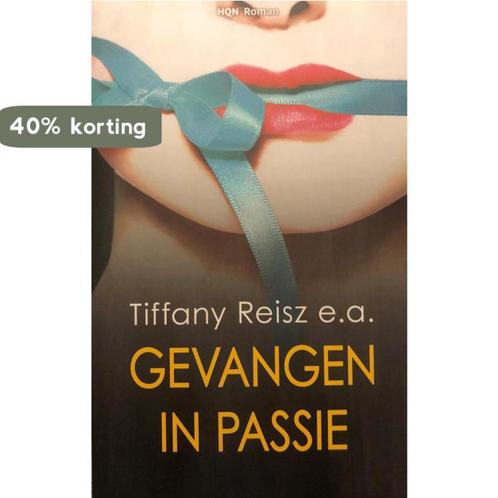 Gevangen in passie (10-in-1) 9789034757869, Boeken, Romans, Gelezen, Verzenden