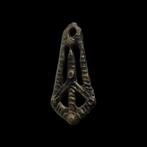 Époque Viking - Bronze, Superbe pendentif pied de dragon