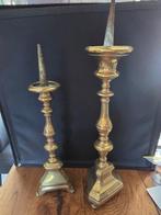 Kaarsenhouder (2) - Brons - Twee kerkkaarsenhouders set, Antiek en Kunst