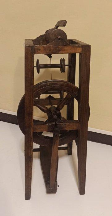 Spinmachine Antiek, Antiek en Kunst, Antiek | Overige Antiek