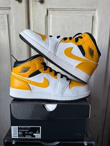 Nike - Air Jordan 1 Mid - Baskets montantes - Taille : EU 39, Nieuw