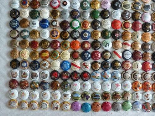 Collection thématique - 300 capsules de champagne avec 15, Antiek en Kunst, Antiek | Speelgoed