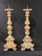 Kaarsenhouder (2) - Hout - Paar houten kandelaars, Antiek en Kunst