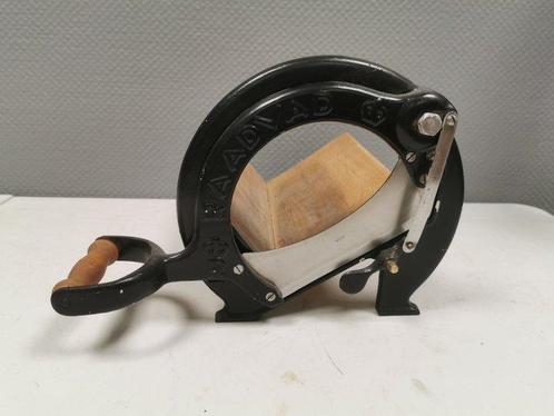 Raadvad - Ove Larsen - Coupe-pain - Modèle 294 - version, Antiek en Kunst, Antiek | Wandborden en Tegels