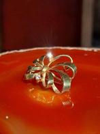 Broche - 14 carats Or jaune -  0.06ct. tw. Diamant