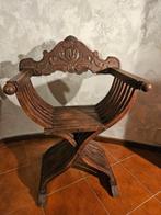 Stoel - Walnoot - Savonarola, Antiek en Kunst