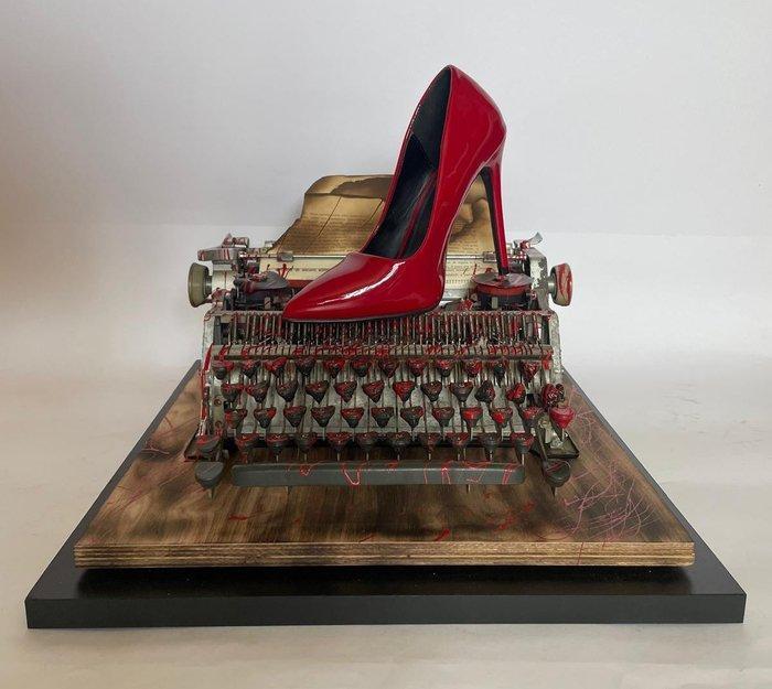 Arianna De Blanck (2003) - DEGENERATION - Typewriter, Antiek en Kunst, Kunst | Designobjecten