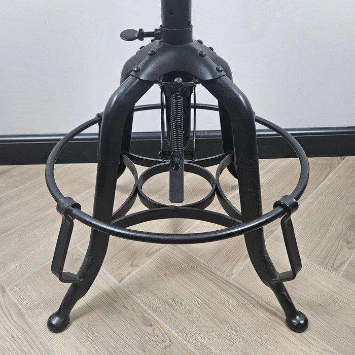 Kruk - Draaikruk - in hoogte verstelbaar - Leder, Metaal, Antiek en Kunst, Antiek | Wandborden en Tegels