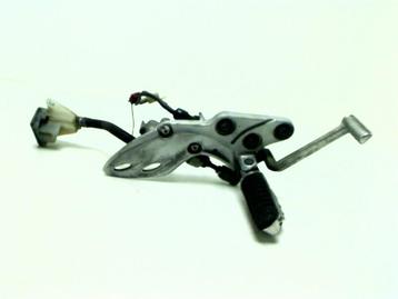 Suzuki GSX 1300 R HAYABUSA 2008-2017 43JU SCHETSPLAAT RECHTS, Motoren, Onderdelen | Suzuki, Ophalen of Verzenden, Gebruikt