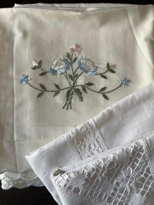 Completo letto matrimoniale - lenzuola, 2 federe, 2 federe, Antiek en Kunst, Antiek | Tapijten, Tafelkleden en Textiel