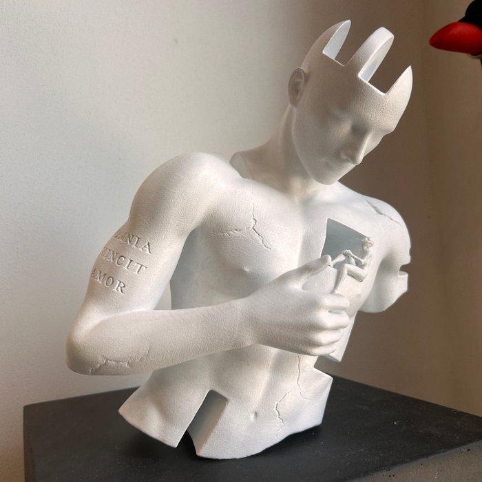 Andrea Giorgi - Omnia Vincit Amor (white), Antiquités & Art, Art | Objets design