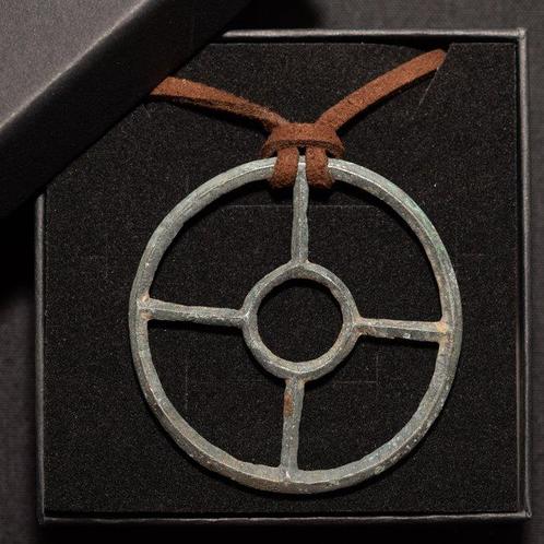 Viking periode Brons Prachtig authentiek Odins Cross Amulet, Antiek en Kunst, Antiek | Overige Antiek