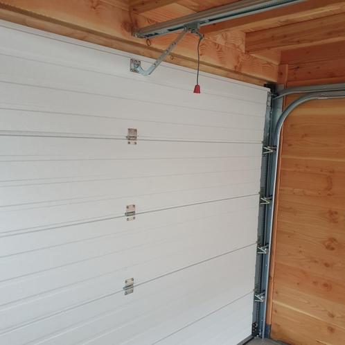 Sectionaal garagedeur verkrijgbaar in verschillende formaten, Doe-het-zelf en Bouw, Deuren en Vliegenramen, Garagedeur, Nieuw
