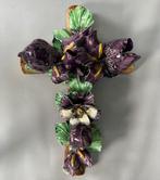 Antique French Barbotine Majolica Cross with Pansies -, Antiquités & Art, Art | Art non-occidental