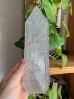 Grande tour de cristal de roche Cristal - Hauteur : 22.2 cm