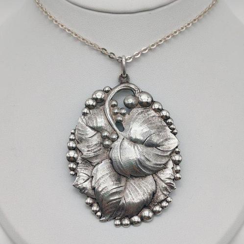 Other brand - Argent - Collier avec pendentif - A. Mesureur, Antiek en Kunst, Kunst | Designobjecten