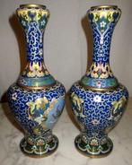 Vaas - Ottone / Smalto cloisonné - China - Een paar vazen, Antiek en Kunst