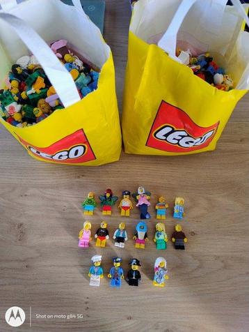 Lego - Minifigures - 2,2 kg ongesorteerde minifigures - 2,2