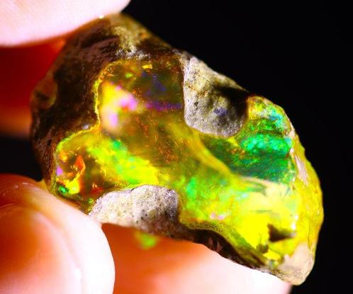 28 cts - Prachtige natuurlijke kristal-opaal - Ruw - Bekijk, Verzamelen, Mineralen en Fossielen