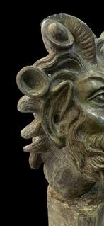 sculptuur, Testa di Fauno - 42 cm - Gips