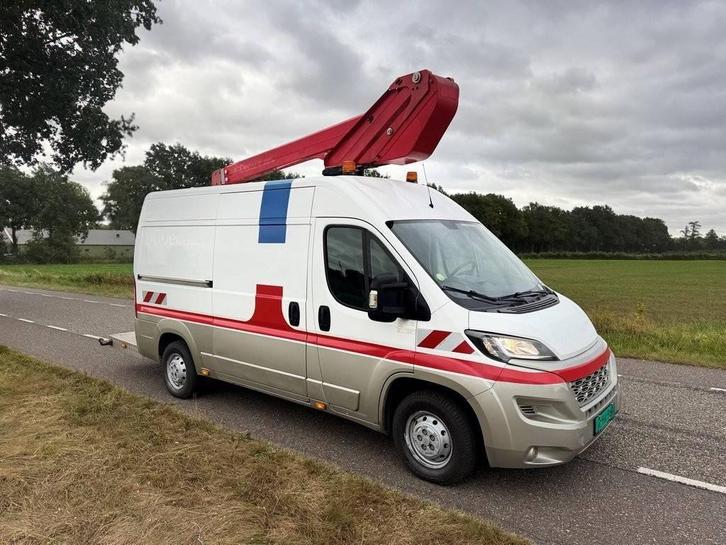 Veiling: Autohoogwerker Peugeot Boxer 2.0HDI Diesel 13m 2018, Zakelijke goederen, Machines en Bouw | Liften, Steigers en Ladders