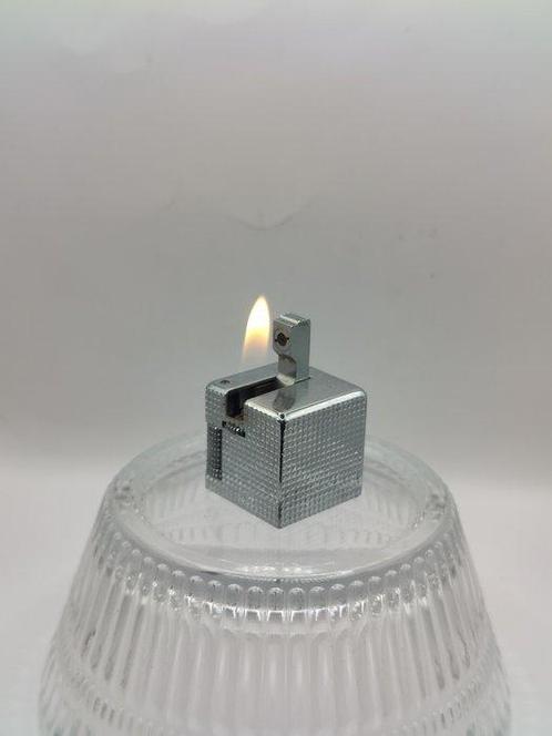 IPPAG - Dice - Sans Prix de Réserve - Briquet de poche -, Verzamelen, Rookartikelen, Aanstekers en Luciferdoosjes