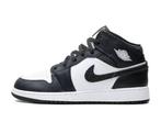 Air Jordan 1 Mid SE Panda Elephant - Maat 39 EU, Ophalen of Verzenden, Nieuw