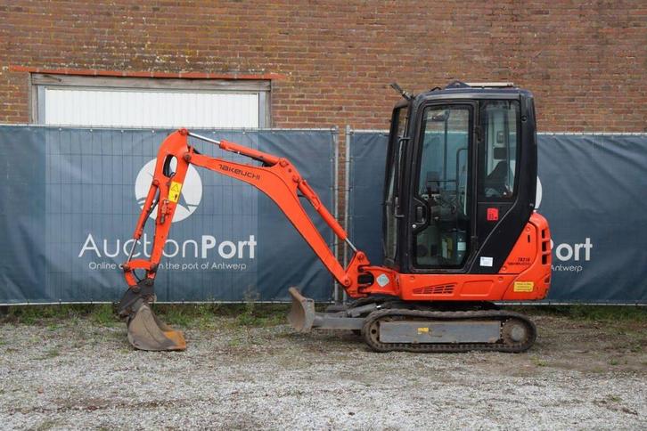 Veiling: Minigraver Takeuchi TB216 Diesel 2015, Zakelijke goederen, Machines en Bouw | Kranen en Graafmachines, Ophalen