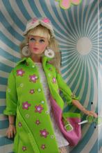 Mattel - Barbiepop Twist N Turn - Far Out Barbie - V.S.