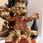 soul.arta - “Golden Gentleman”, Antiek en Kunst